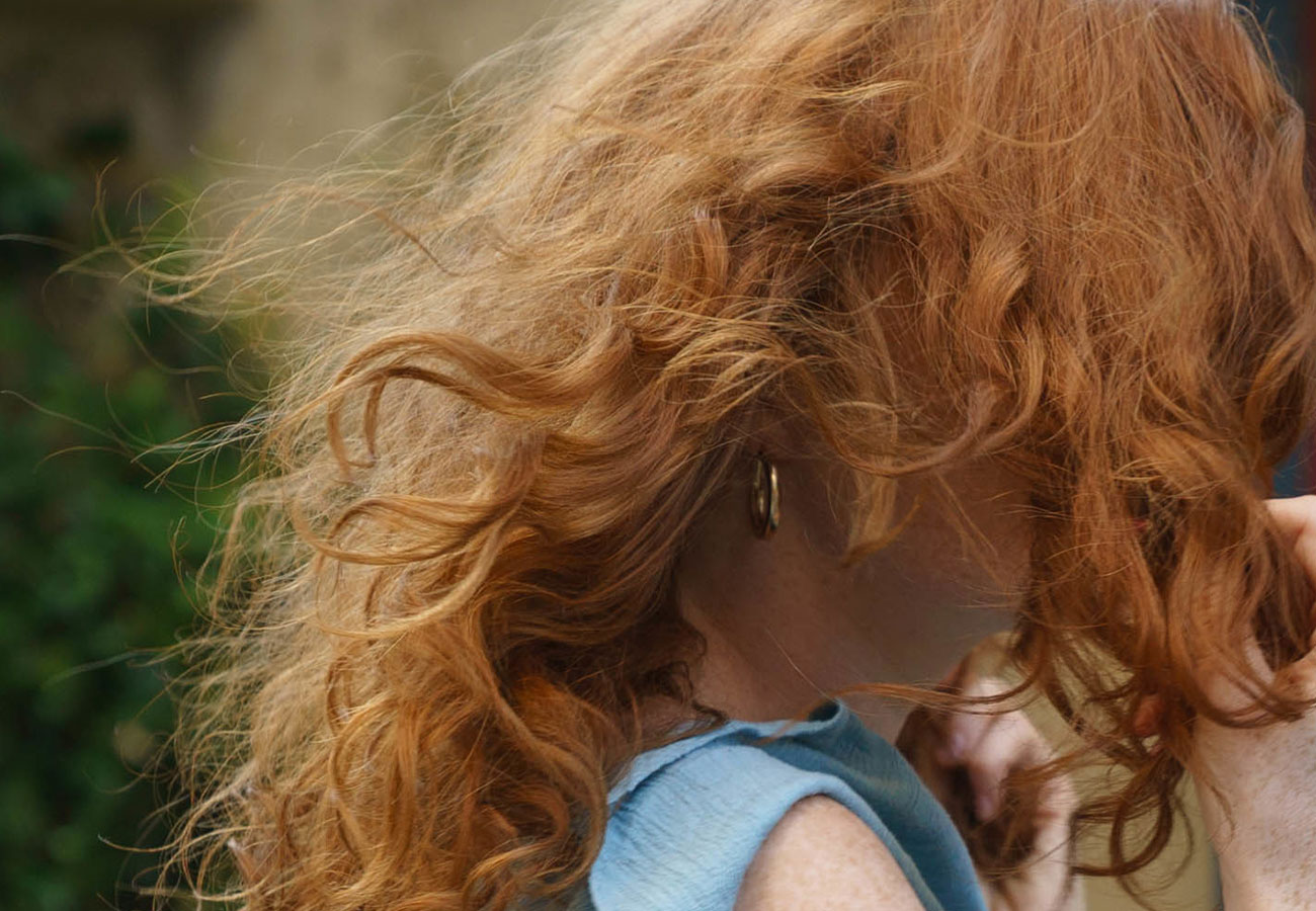 6 Frizzy Hair Hacks from the Pros |