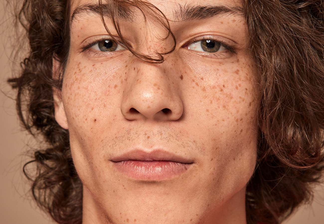 How To Get Curly Hair For Men (2023 Guide)
